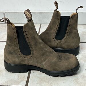 Blundstone Women’s Brown Suede Leather Boots Size 9 1/2